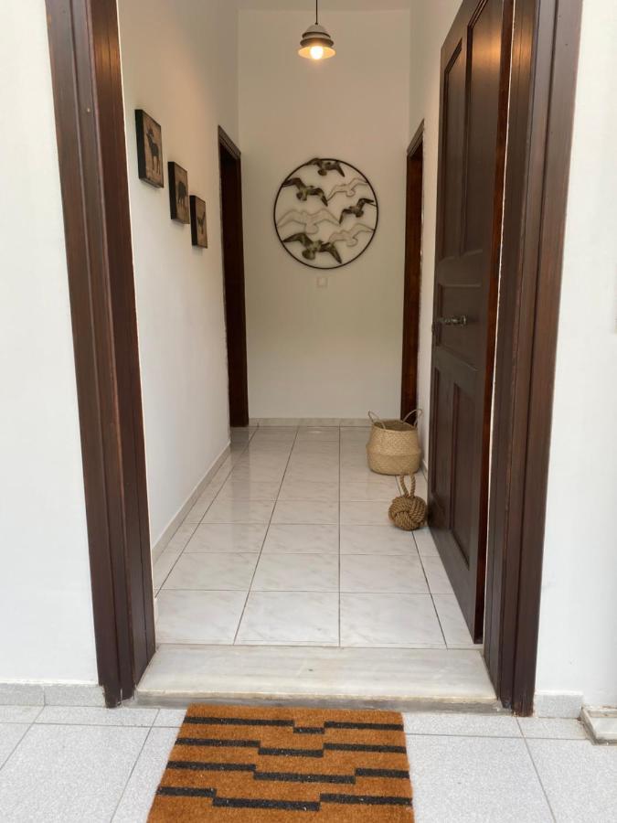 Eratous Seaside House Apartment Varnavas Bagian luar foto