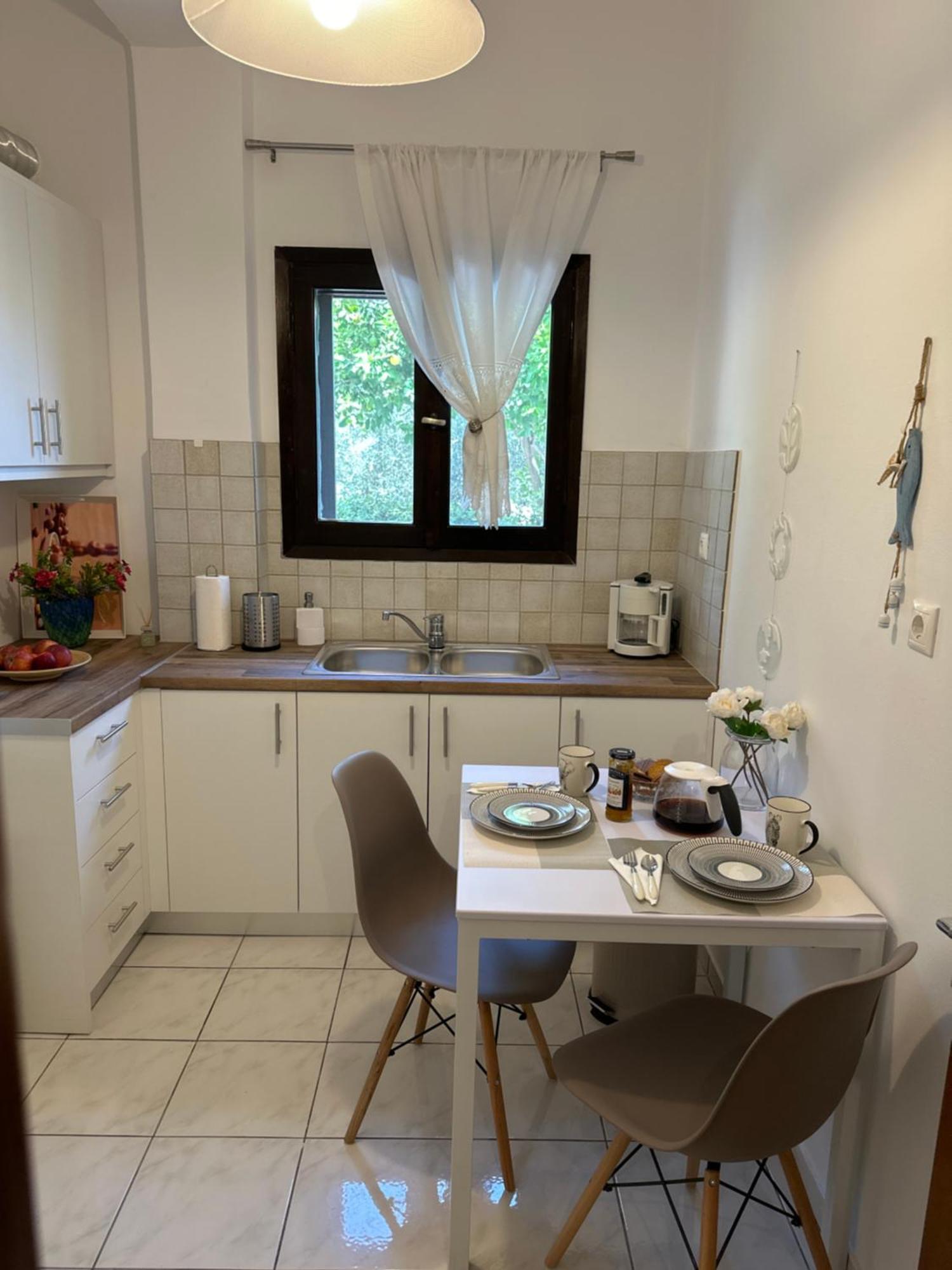 Eratous Seaside House Apartment Varnavas Bagian luar foto